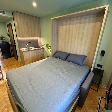The Hidden Gem Of Blloku Apartman Tirana Kültér fotó